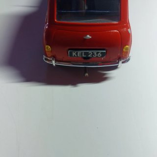 Maqueta plástico 1:24
