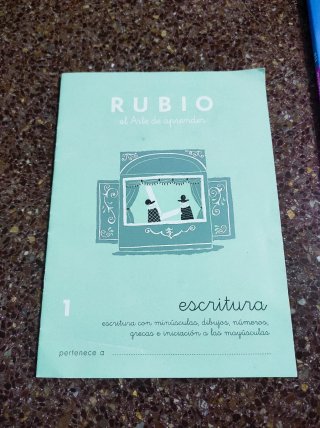 Cuaderno Vacaciones Santillana 1º ESO + regalo.
