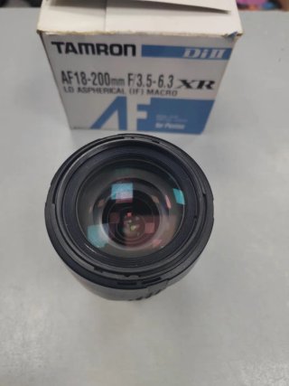 Tamron AF 18-200mm XR DiII Objetivo