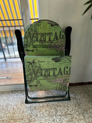 Tumbona plegable con cojín estampado