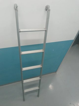 Escalera Camper