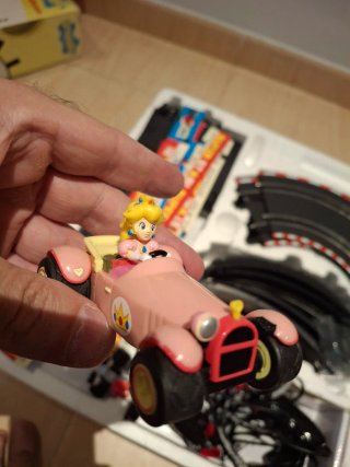 Carrera GO!!! Mario Kart DS Slot Racing
