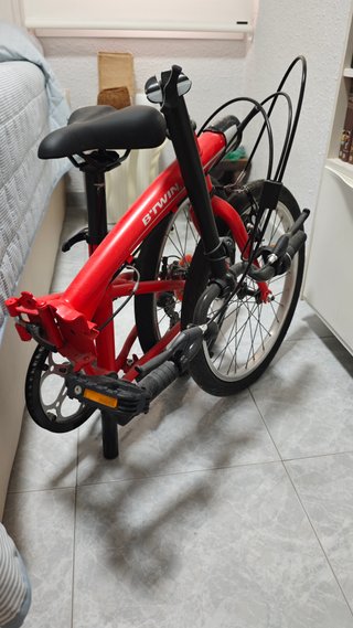 Bicicleta plegable B'TWIN Tilt 120 roja