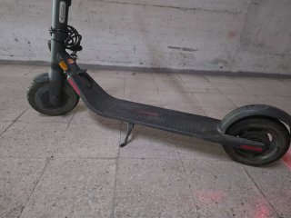 Monopattino Ninebot E22E