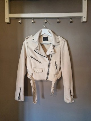 Cazadora Biker Ante Beige Bershka beige