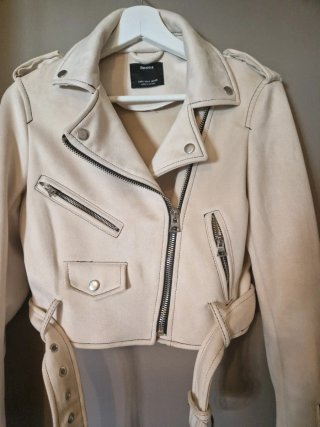 Cazadora Biker Ante Beige Bershka beige