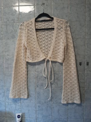 Torera de encaje Stradivarius Talla M