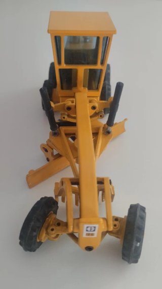 Niveladora Caterpillar de JOAL