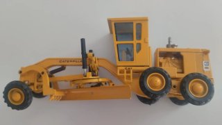 Niveladora Caterpillar de JOAL