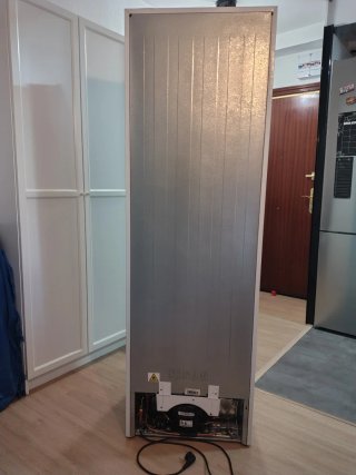 Nevera congelador combi Valberg