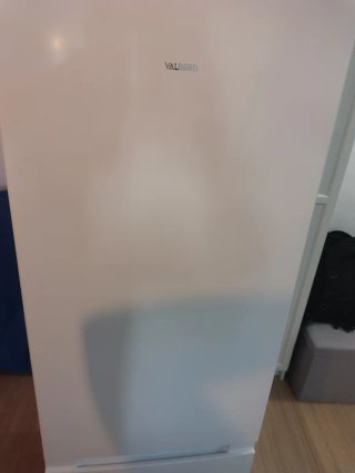 Nevera congelador combi Valberg