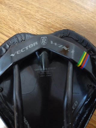 Sillín Ritchey full Carbon 140g 270×130