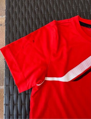 CAMISETA DE REEBOK TEJIDO TRASPIRABLE  DEPORTIVA