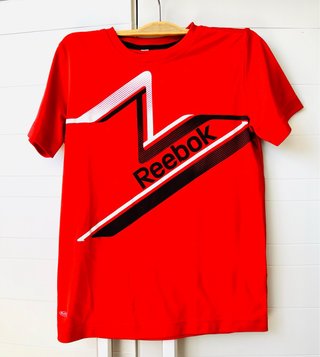 CAMISETA DE REEBOK TEJIDO TRASPIRABLE  DEPORTIVA