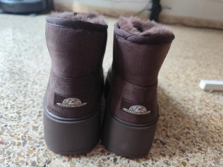 Stivaletti UGG Marroni con Plateau