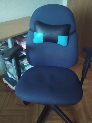 Silla de escritorio azul y negra