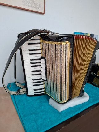 Acordeón HOHNER CONCERTO III