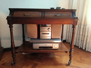 Mueble TV madera con ruedas