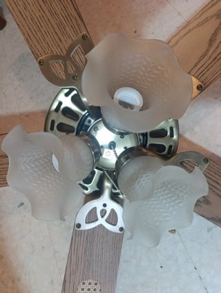 Ventilador de techo 5 aspas madera y 3 luces
