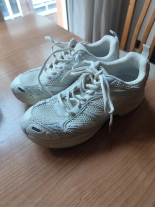 Zapatillas deportivas blancas