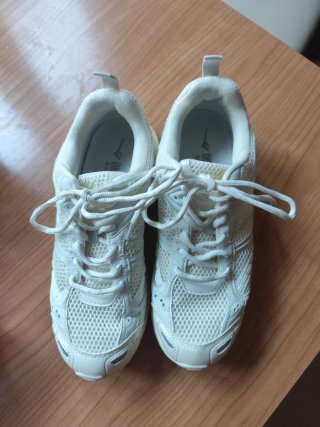 Zapatillas deportivas blancas