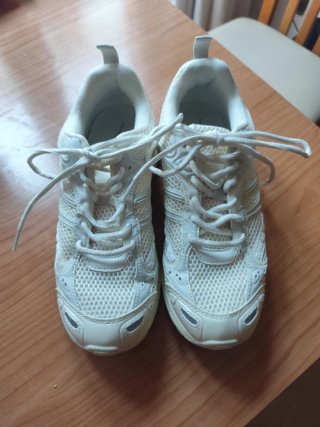 Zapatillas deportivas blancas