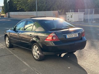 Ford Mondeo 2004