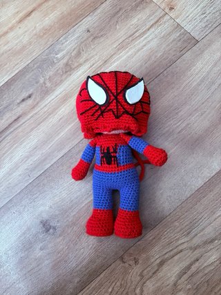 Muñeco crochet Spiderman