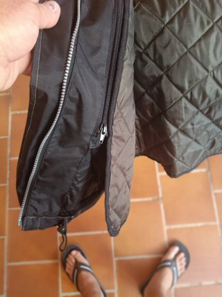 Chaqueta de moto con protecciones