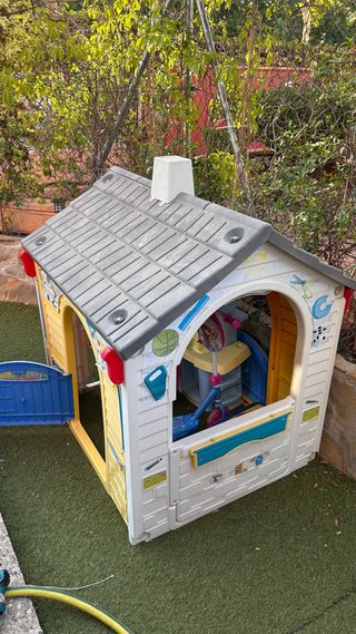 Casita de jardín infantil
