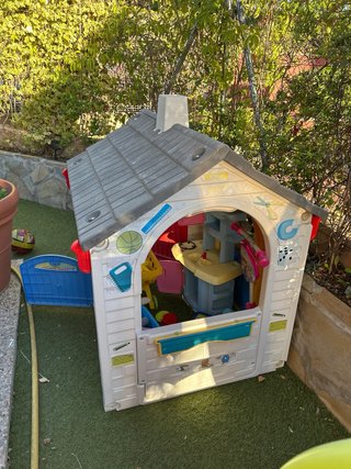 Casita de jardín infantil