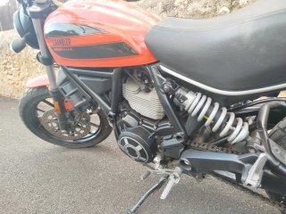 Ducati Scrambler Sixty2 Naranja