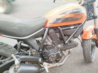 Ducati Scrambler Sixty2 Naranja