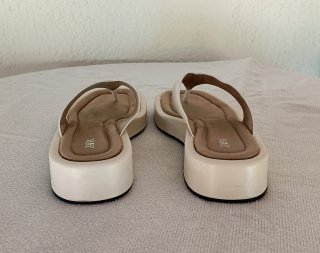 Sandalias. Zara. T.36
