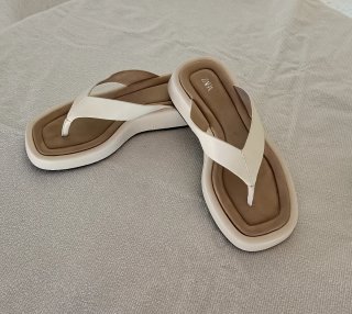 Sandalias. Zara. T.36