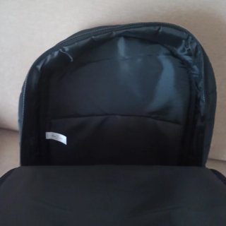 Zaino nero imbottito