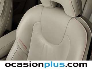 Volvo V40 D3 Momentum Auto 110 kW (150 CV)