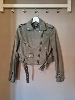 Cazadora Biker Verde Bershka Talla S