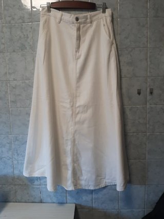 Falda larga vaquera blanca Stradivarius T38
