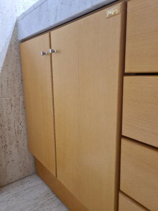 Mueble de baño madera y cristal
