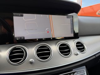 Mercedes-Benz Clase E 300 180 kW (245 CV)