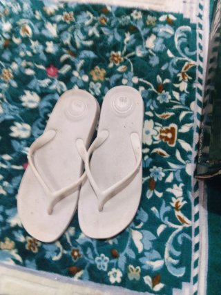 Chanclas blancas