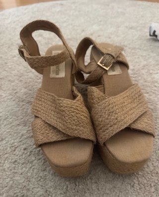 Sandalias cuña esparto beige