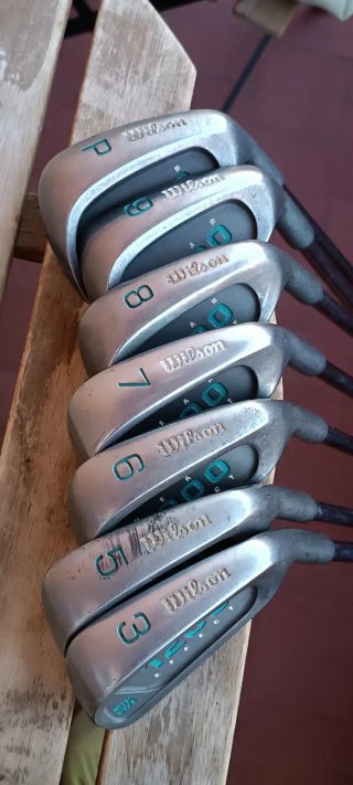 Palos de Golf Wilson 1200