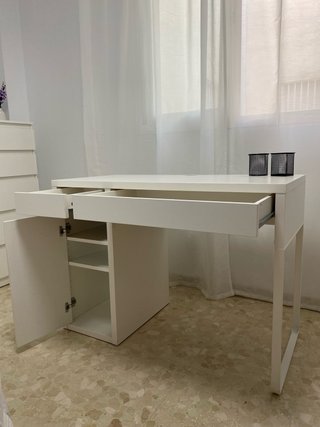 Escritorio blanco Regalo lapiceros y organziadores