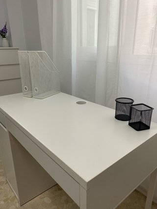 Escritorio blanco Regalo lapiceros y organziadores