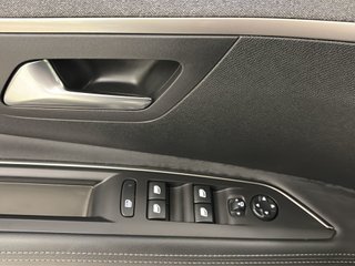 Peugeot 3008 PureTech 130 S&S Allure 96 kW (130 CV)