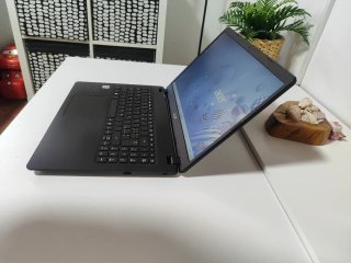 Ordenador portátil Acer Slim