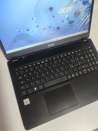 Ordenador portátil Acer Slim