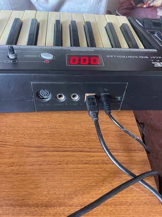 Teclado Controlador MIDI Fame KC61